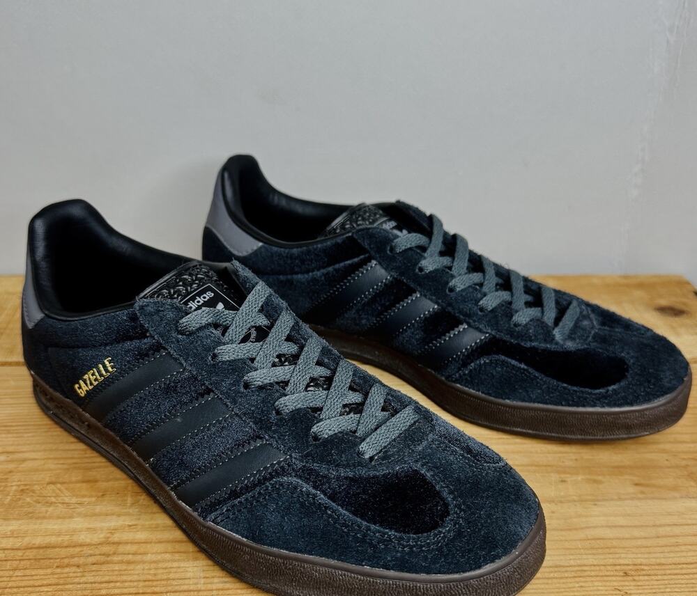 Adidas Gzelle Indoor Black Velvet Triple Black Sneakers Unisex Womens 8.5 Mens 7